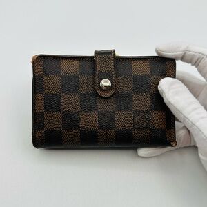 Louis Vuitton Damier Kisslock Wallet